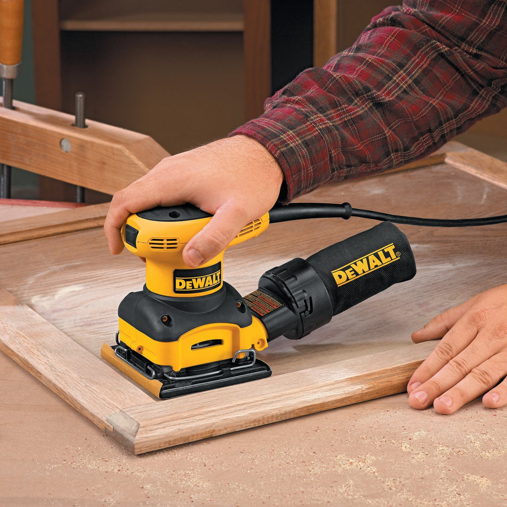 2.4 Amp 1/4 Sheet Palm Grip Sander with Cloth Dust Bag W83872